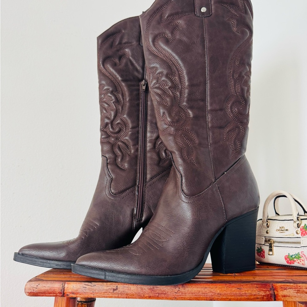 Women's Brown Western Boot with Block Heel